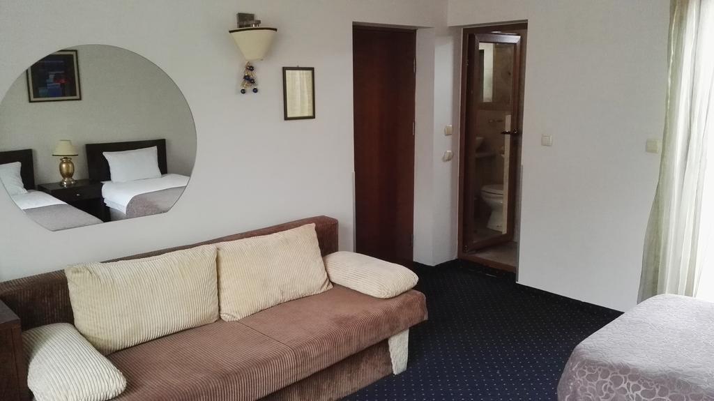 Guest House Solo Shumen Exterior photo