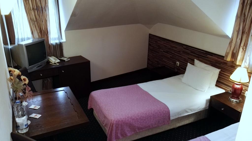 Guest House Solo Shumen Exterior photo