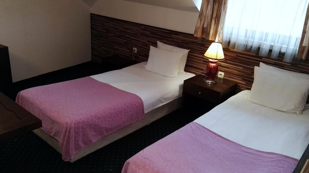 Guest House Solo Shumen Exterior photo